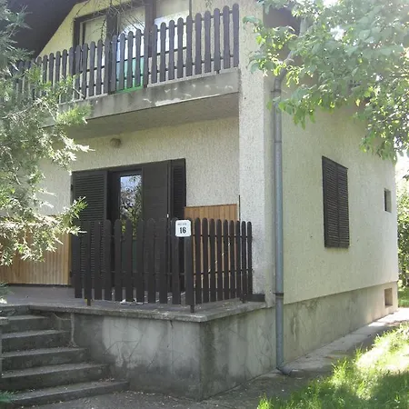 Zrinyi U. 16. * Vonyarcvashegy